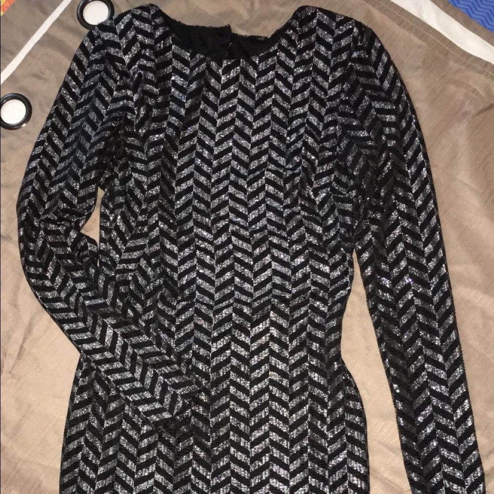 Dress - Picture 2 of 3